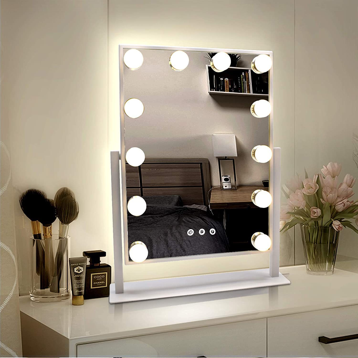 Transform Your Beauty Routine with a Hollywood Mirror Vanity